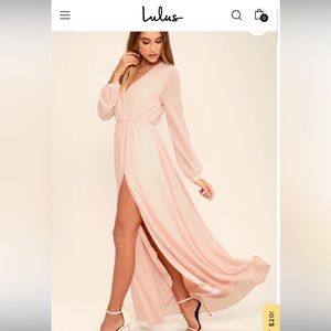 Lulus maxi dress with slit. Light pink size XL